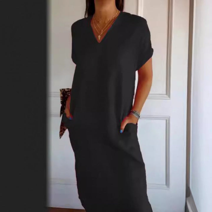Levoire | Robe courte à encolure en V à manches courtes