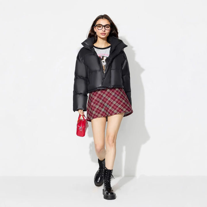 Veste en duvet tendance pour femmes avec épaules tombantes et col tendance Levoire