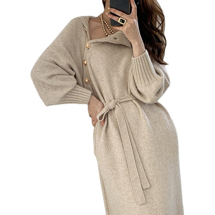 Robe en tricot pour femme avec col haut et détails de boutons décoratifs Levoire