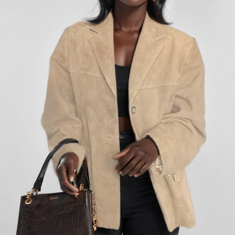 Veste en suède élégante pour femmes avec une coupe décontractée Levoire