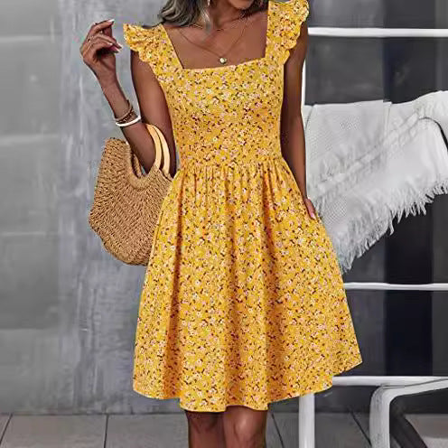 Robe d'été pour femmes avec des manches froncées et une fente Levoire