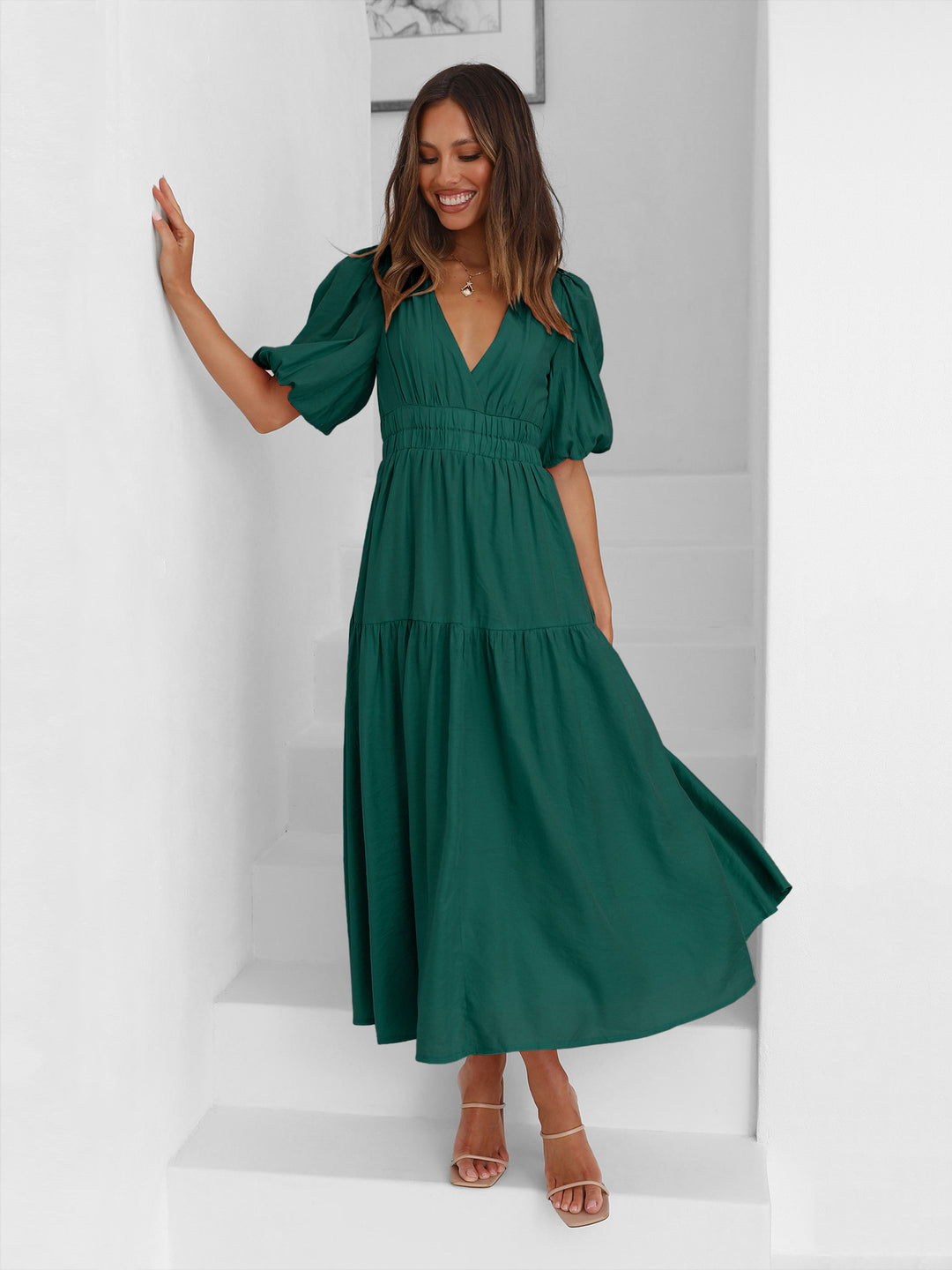 Robe maxi pour femmes avec décolleté en V profond et manches bouffantes volumineuses Levoire
