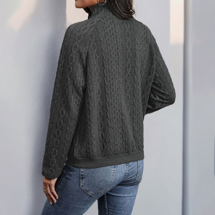 Pull pour femmes avec col haut et motif texturé Levoire