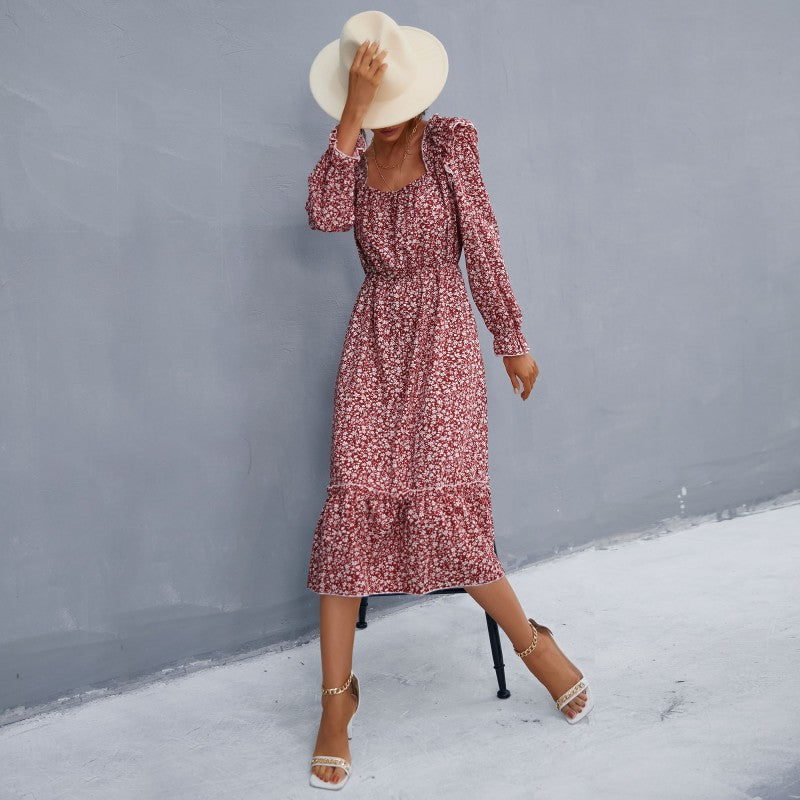 Robe maxi romptique pour femme avec des détails en volants et des motifs floraux Levoire