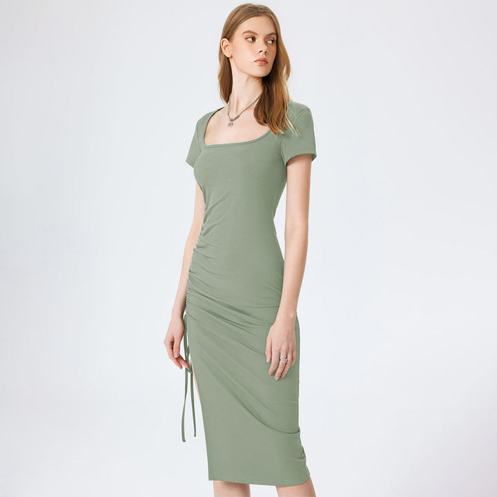 Robe midi ajustée pour femme avec fente latérale et détails froncés Levoire