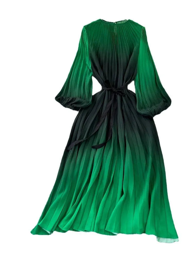 Levoire | Robe plissée en A avec dégradé mi-long