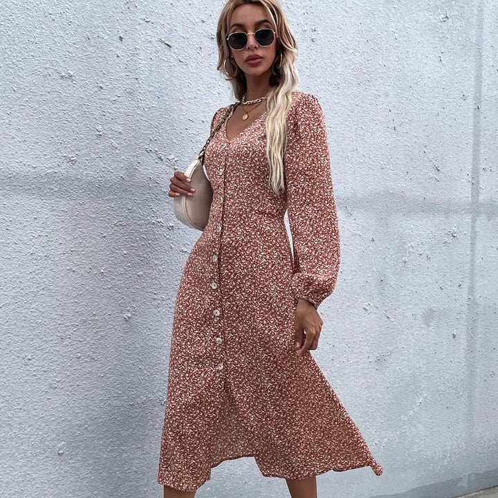 Robe midi pour femmes avec imprimé floral et design élégant de boutons Levoire