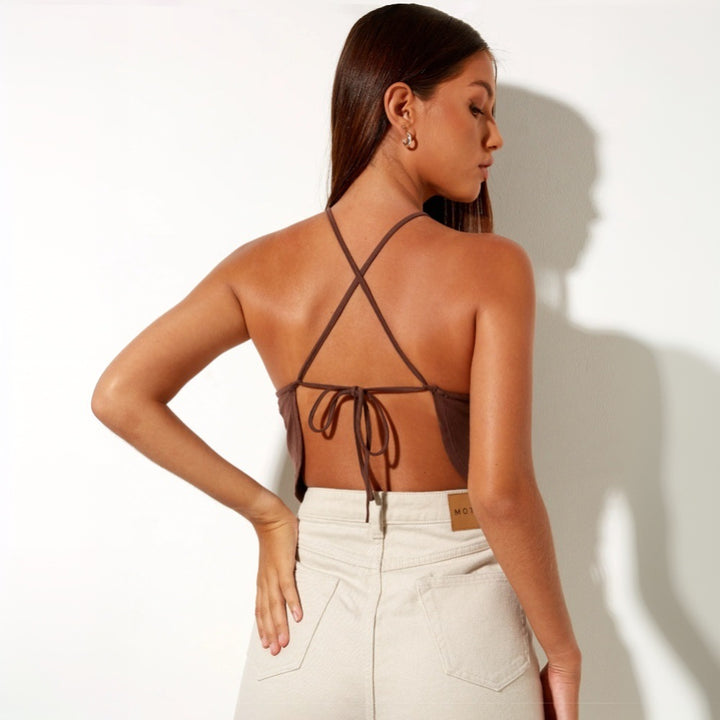 Haut halter pour femmes avec décolleté en forme de clé raffiné et fronces Levoire