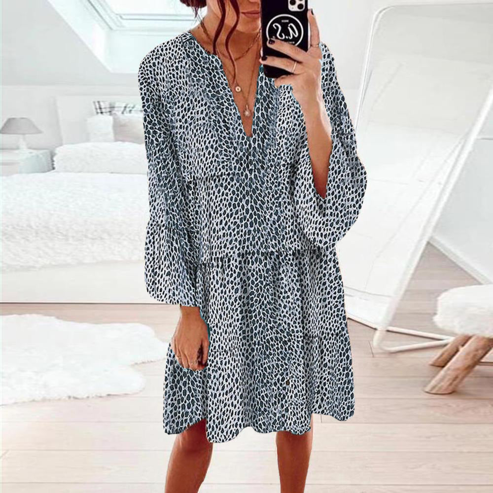 Robe maxi femme avec un élégant col en V et des manches volumineuses Levoire