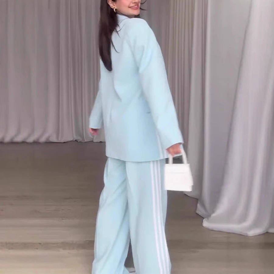 Ensemble de blazer élégant pour femmes avec des accents sportifs Levoire