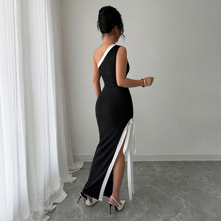 Robe de soirée bodycon pour femmes avec décolleté asymétrique et fente latérale Levoire