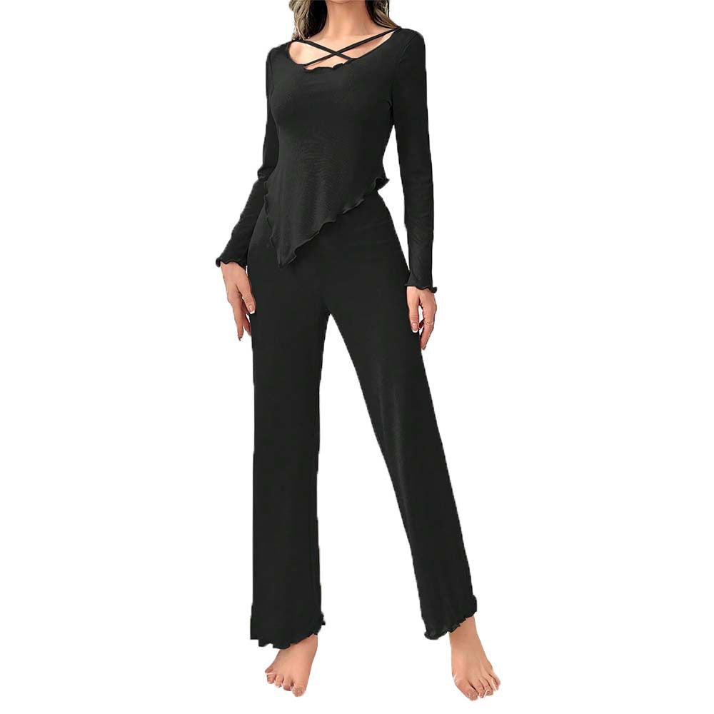 Ensemble de loungewear pour femmes avec découpes raffinées et ourlets rehaussés Levoire
