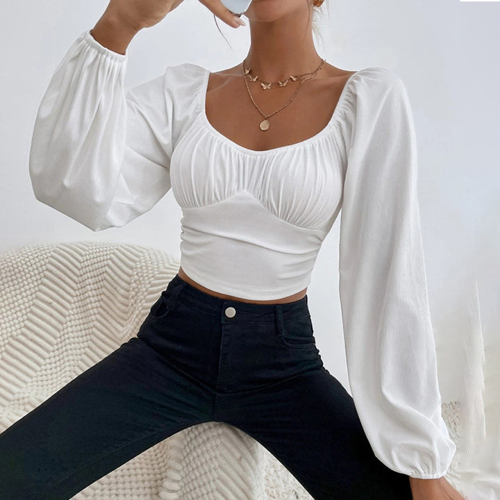 Haut court pour femmes avec un design de manches bouffantes élégant et une coupe ajustée Levoire