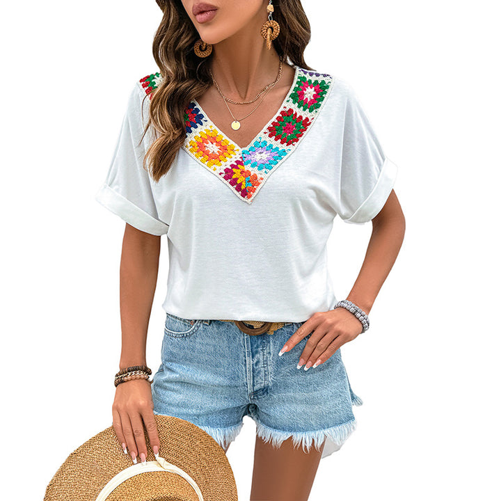 T-shirt féminin à la mode avec col en crochet coloré Levoire