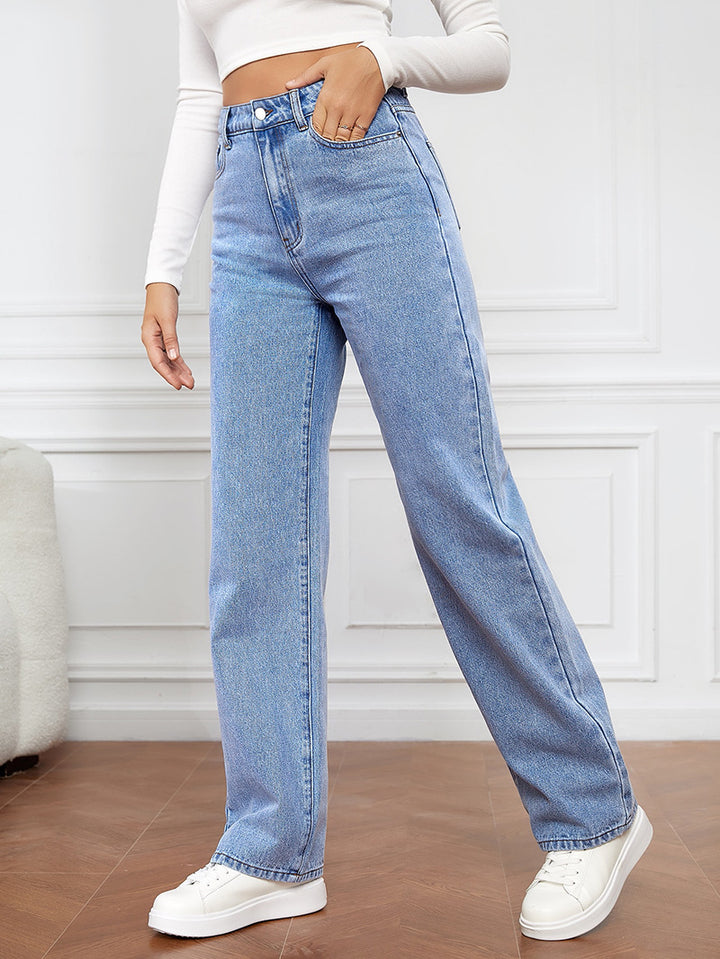 Jeans femme taille haute à coupe large avec look décontracté et poches classiques Levoire