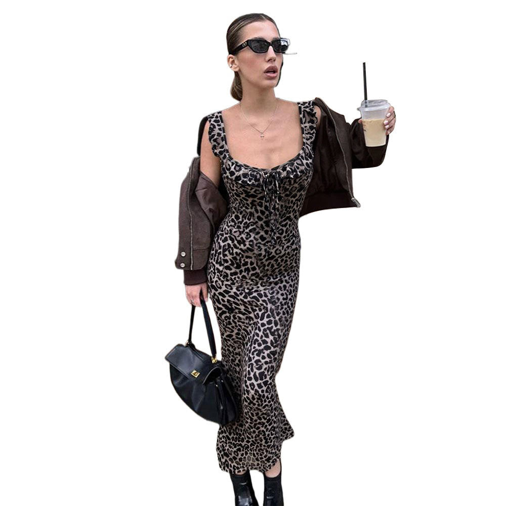 Robe maxi femme avec imprimé léopard et décolleté séduisant Levoire