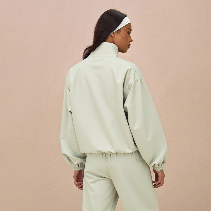 Veste fonctionnelle sportive pour femmes avec poignets de manches élastiques et pantalon ample Levoire
