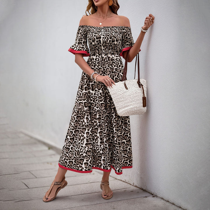 Robe maxi off-shoulder pour femmes avec détails en volants et imprimé animalier Levoire