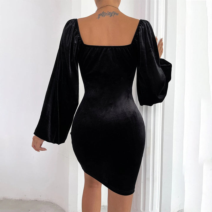 Robe de cocktail pour femme avec une coupe flatteuse pour la silhouette et des manches bouffantes élégantes Levoire