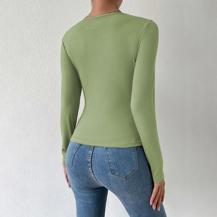 Chemise à manches longues pour femme avec décolleté en V profond et détail de nœud décoratif Levoire