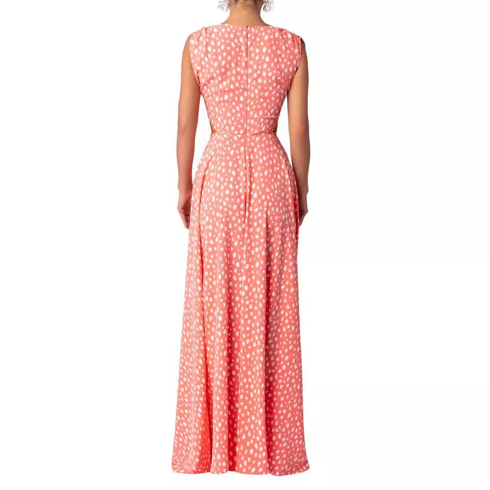 Robe maxi pour femmes avec une coupe élégante, longueur sol et découpe latérale Levoire