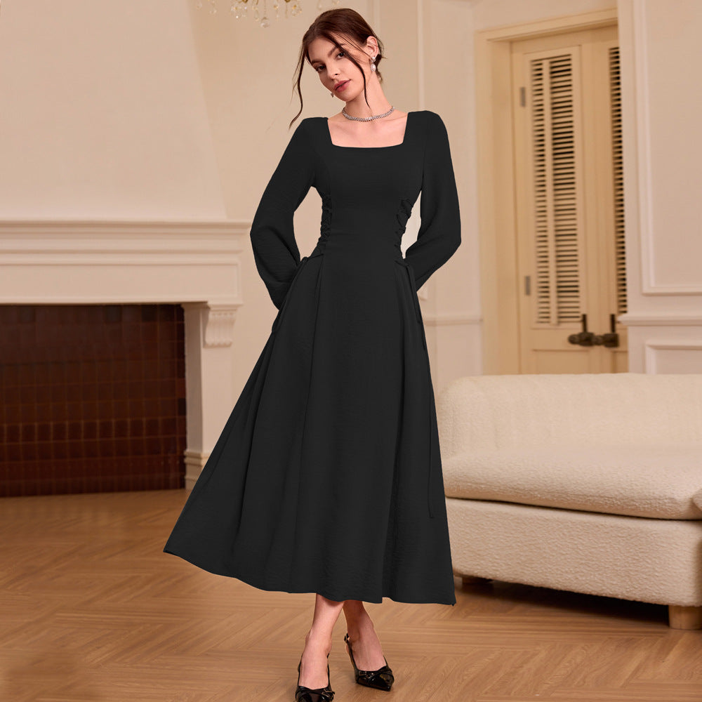Robe maxi femme avec décolleté carré et volants raffinés Levoire