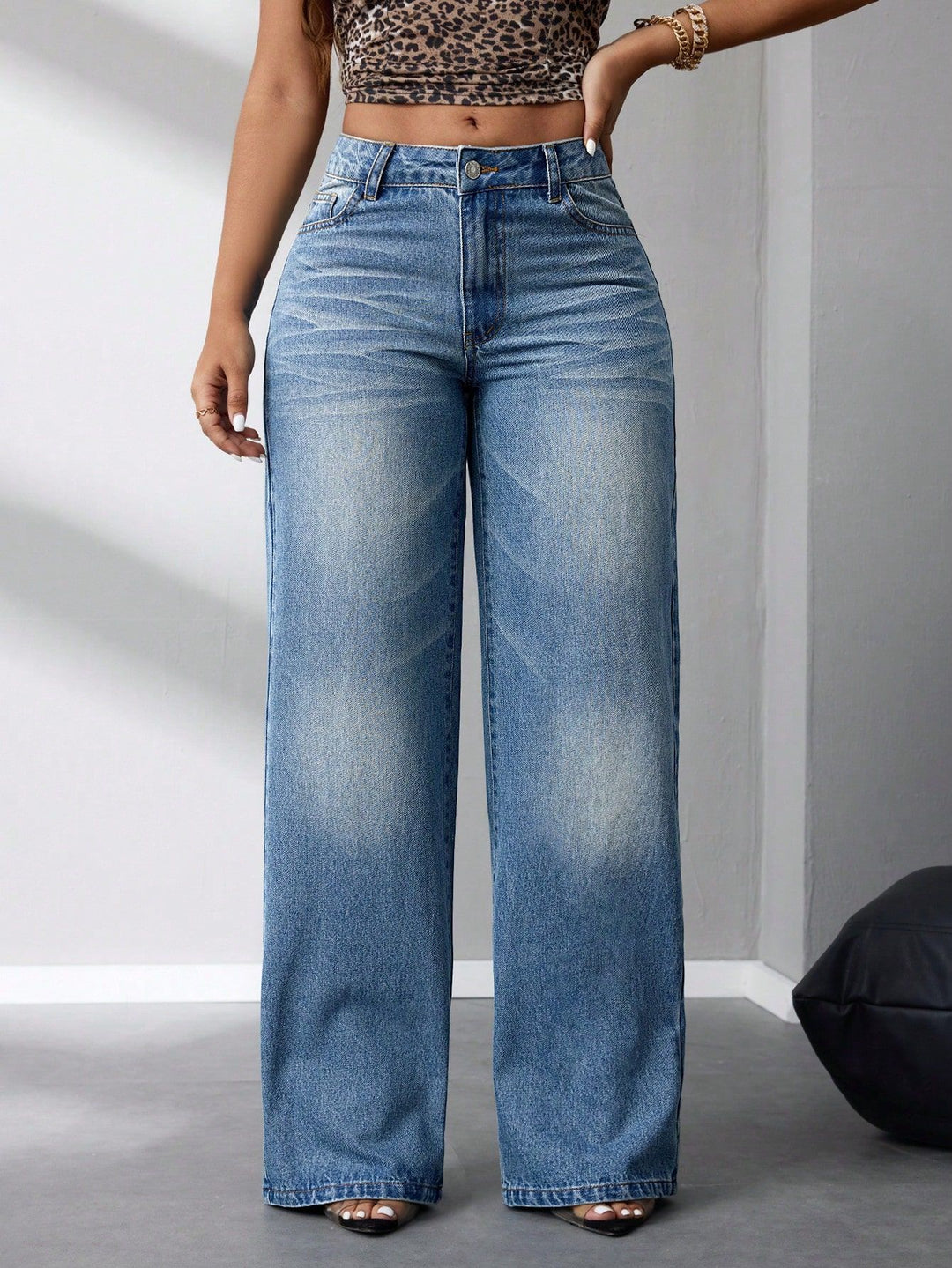 Jean taille haute à coupe large pour femmes dans un style vintage décontracté Levoire
