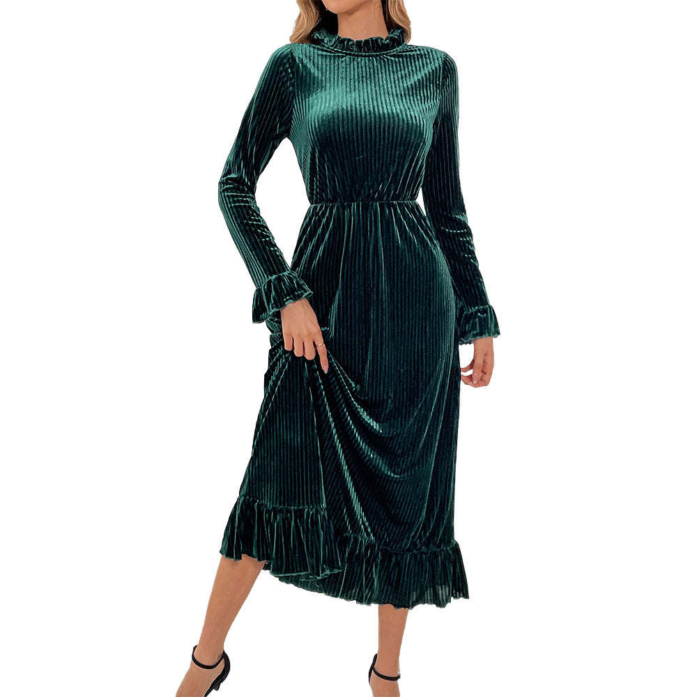 Robe portefeuille à manches longues pour femmes en velours luxueux avec détails en volant Levoire