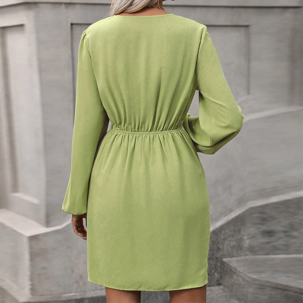 Robe portefeuille pour femmes avec décolleté en V profond et élégantes manches bouffantes Levoire