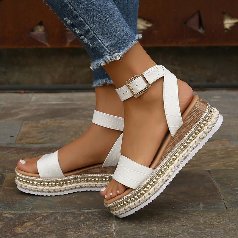 Levoire | Sandales Plates Élégantes Pour Femmes Avec Des Brides