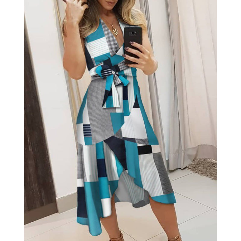 Robe portefeuille femme avec motif graphique moderne et détail de ceinture Levoire