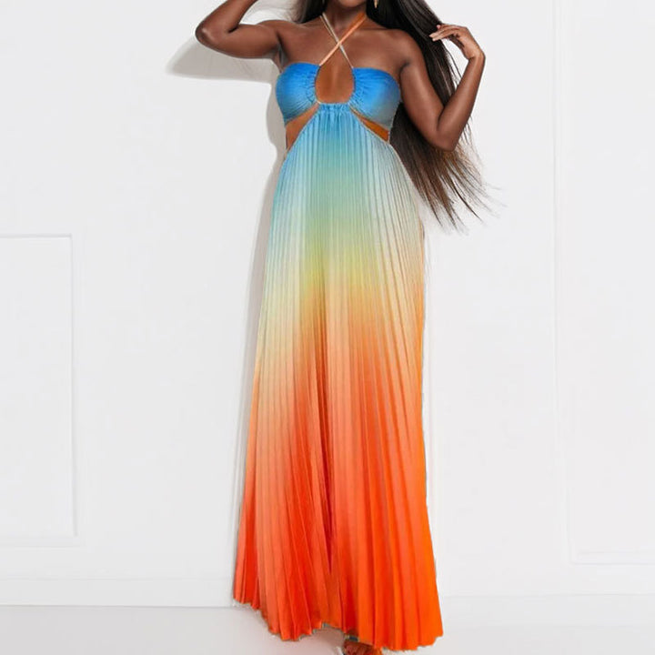 Robe maxi plissée élégante pour femme avec décolleté plongeant et détails découpés Levoire
