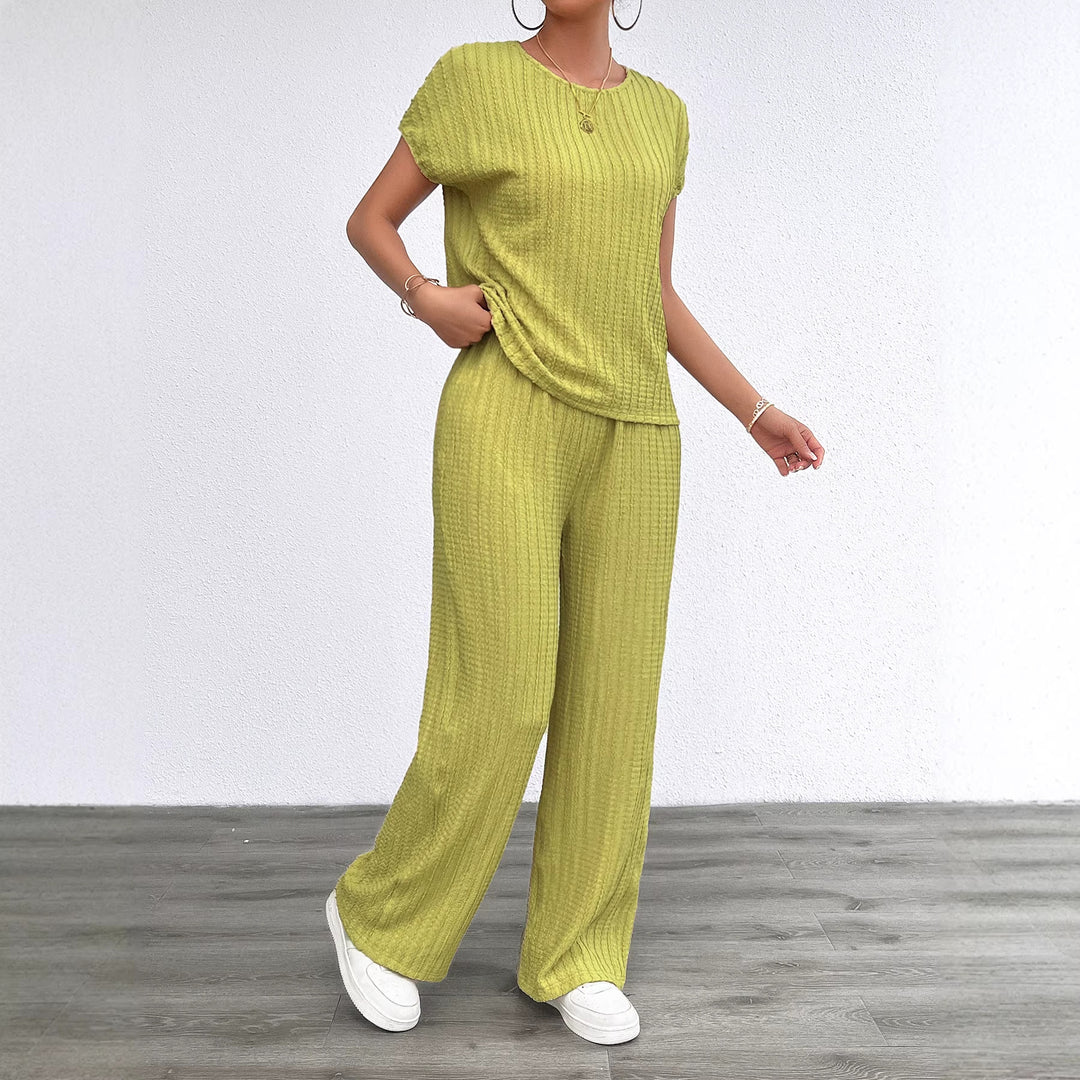 Ensemble de détente confortable pour femmes avec des détails extensibles élégants Levoire
