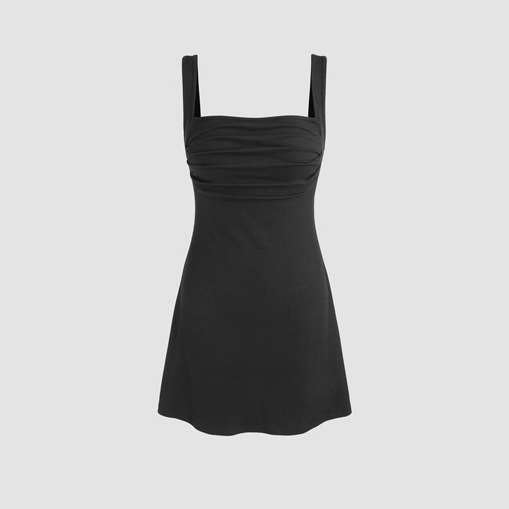 Robe mini ajustée pour femmes avec des bretelles fines et drapées Levoire