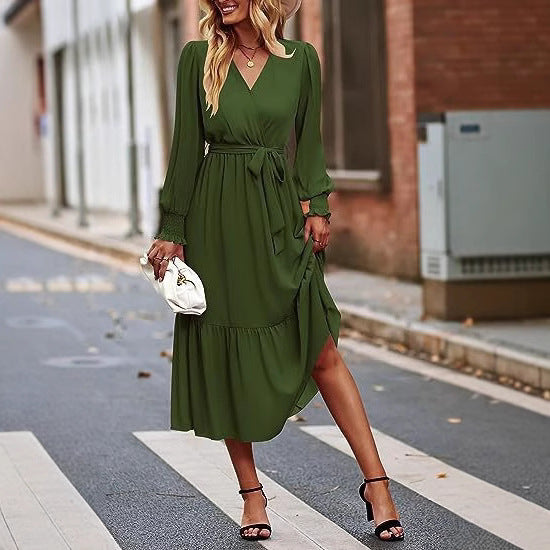 Robe midi femme avec élégant décolleté en V et ceinture à nouer Levoire