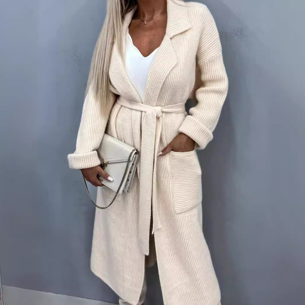 Cardigan long pour femmes avec poches pratiques et ceinture à la mode Levoire