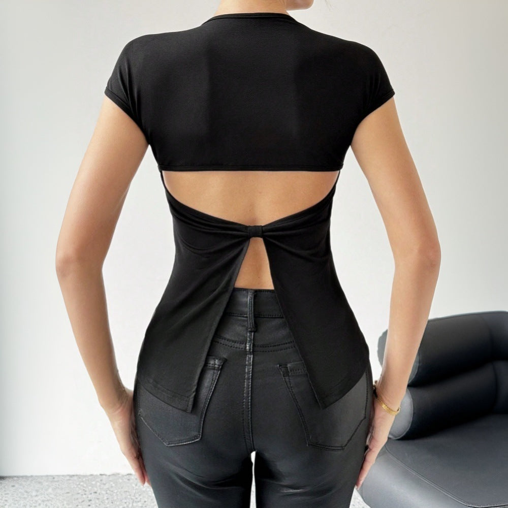 T-shirt femme flatteur pour la silhouette à manches courtes avec une coupe ajustée Levoire