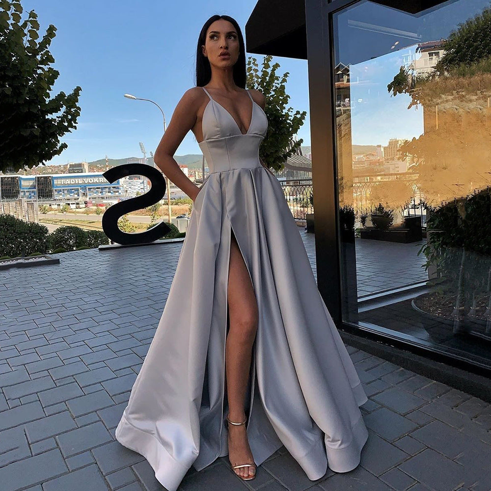 Levoire | Tenue de soirée glamour à fente Gris