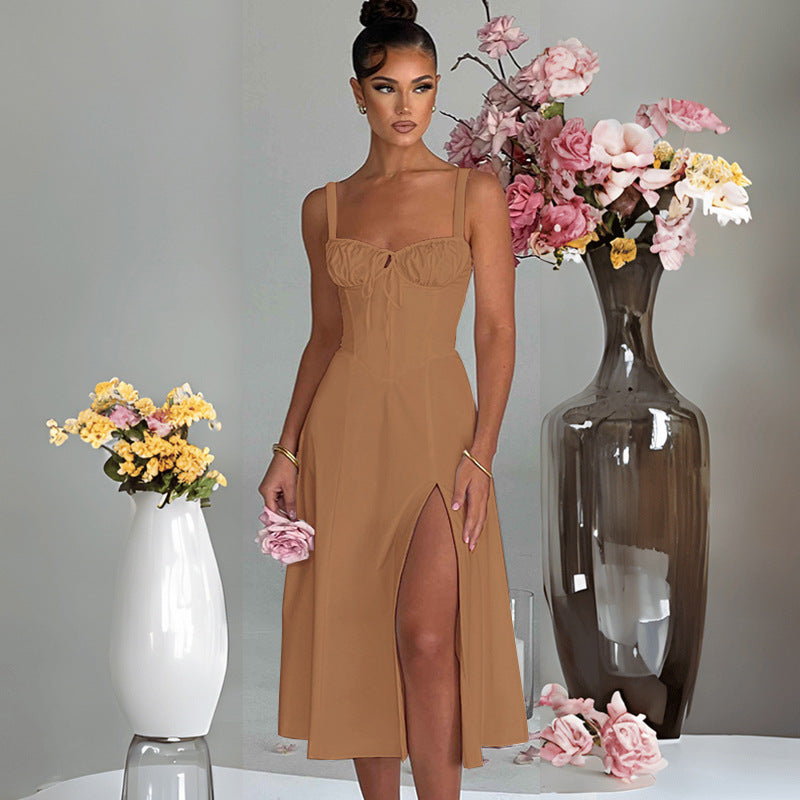 Robe Midi Élégante pour Femmes avec Décolleté en V Profond et Élément de Taille Raffinée Levoire