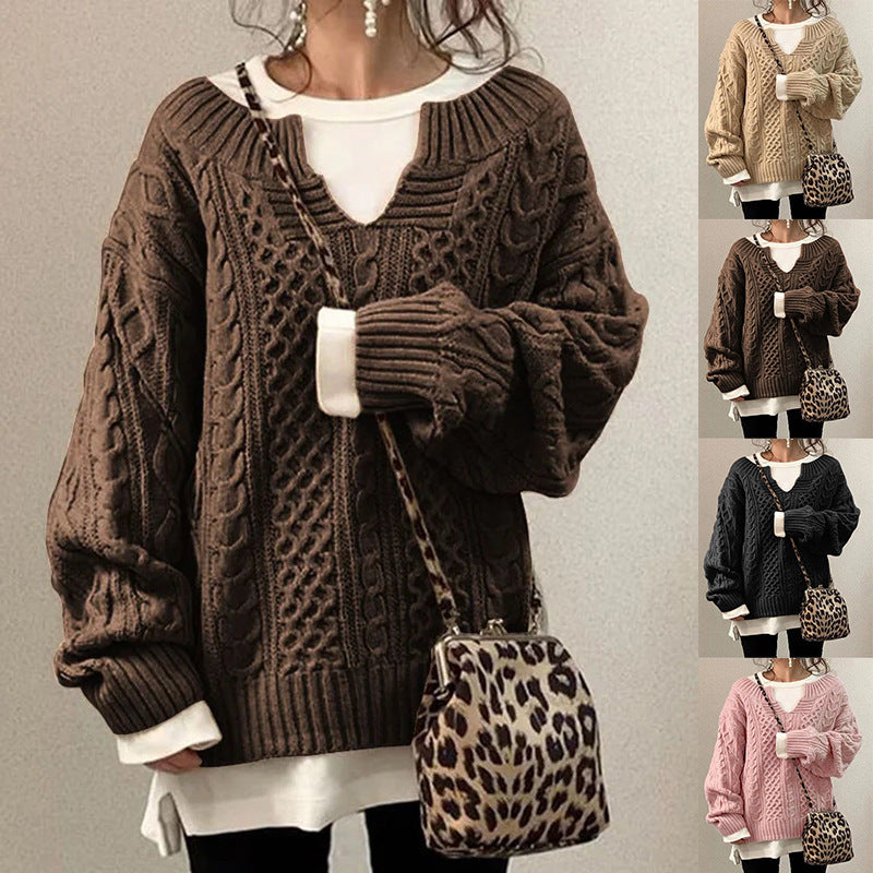 Pull en maille tricotée confortable pour femmes avec un grand col en V et un matériau particulièrement doux Levoire
