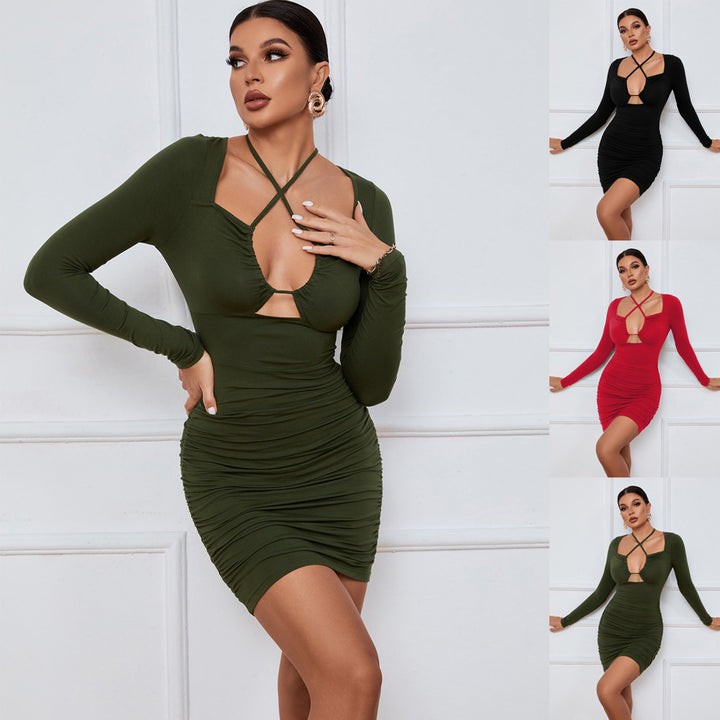 Robe enveloppante ajustée pour femmes avec des éléments de fronces décoratifs et un élégant décolleté en V Levoire