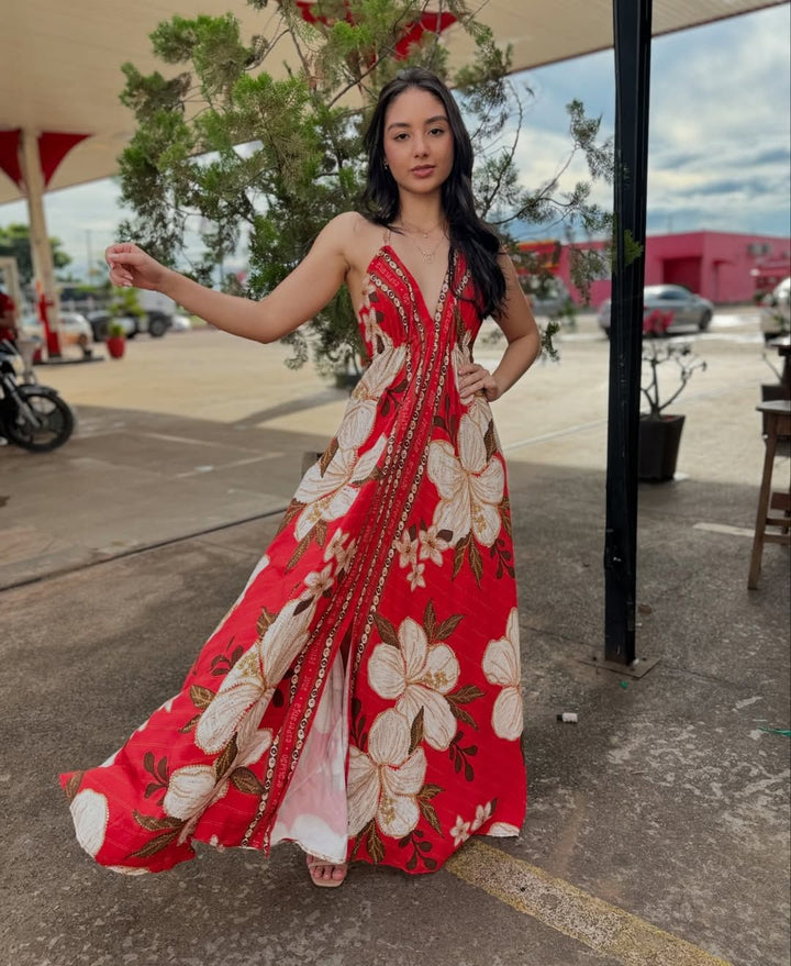 Levoire | Robe longue élégante avec large ourlet fleur rouge grande