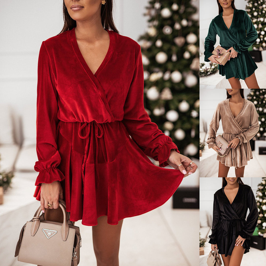 Robe portefeuille pour femmes avec surface veloutée et élégant décolleté en V Levoire