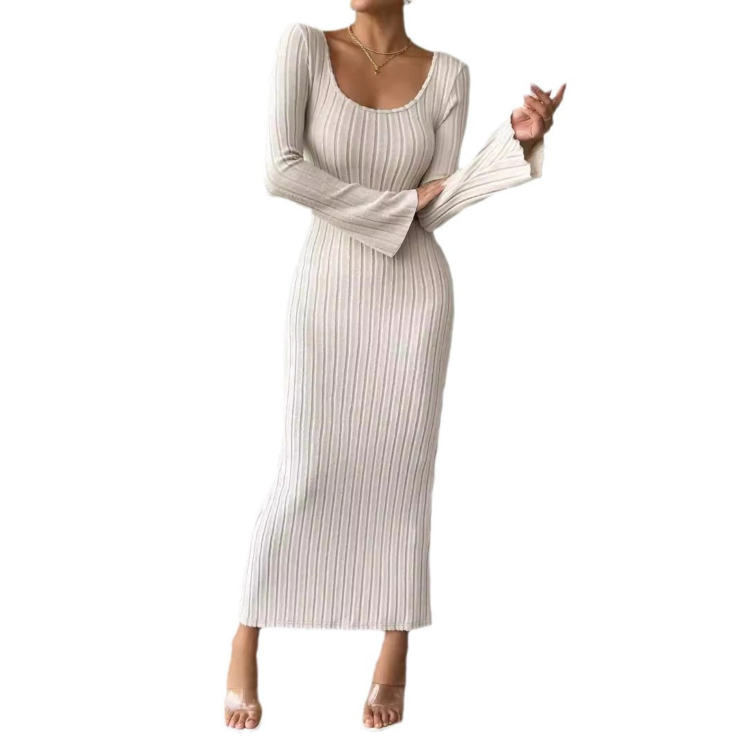 Robe en tricot à manches longues pour femme avec une silhouette près du corps et un col rond chic Levoire