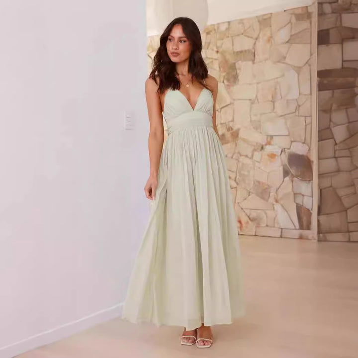 Robe maxi élégante pour femmes avec décolleté en V profond et jupe fluide Levoire