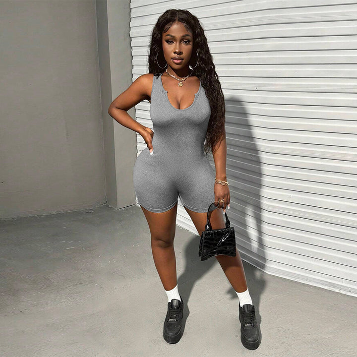 Combinaison sportive femme avec décolleté en V profond et coupe ajustée Levoire