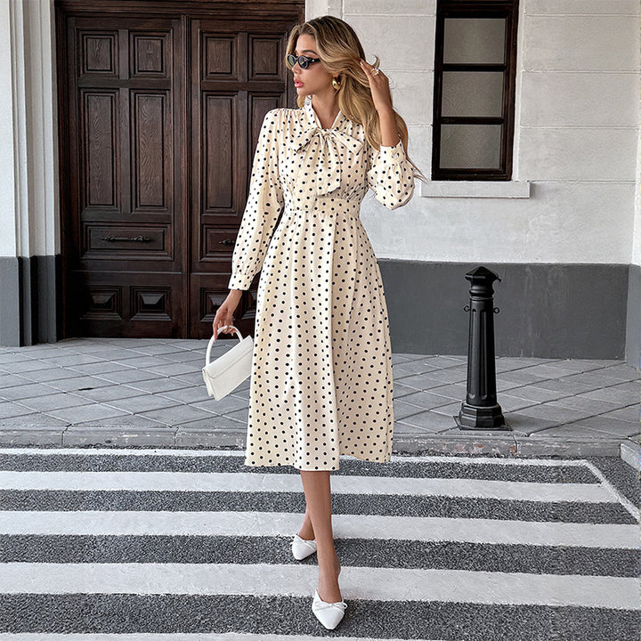 Robe midi à pois pour femmes avec col cravate et manches longues Levoire