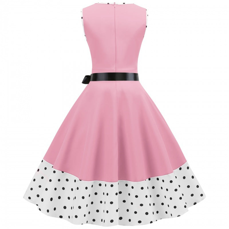 Robe évasée pour femme au style vintage avec un décolleté en V profond et une élégante ceinture à la taille Levoire