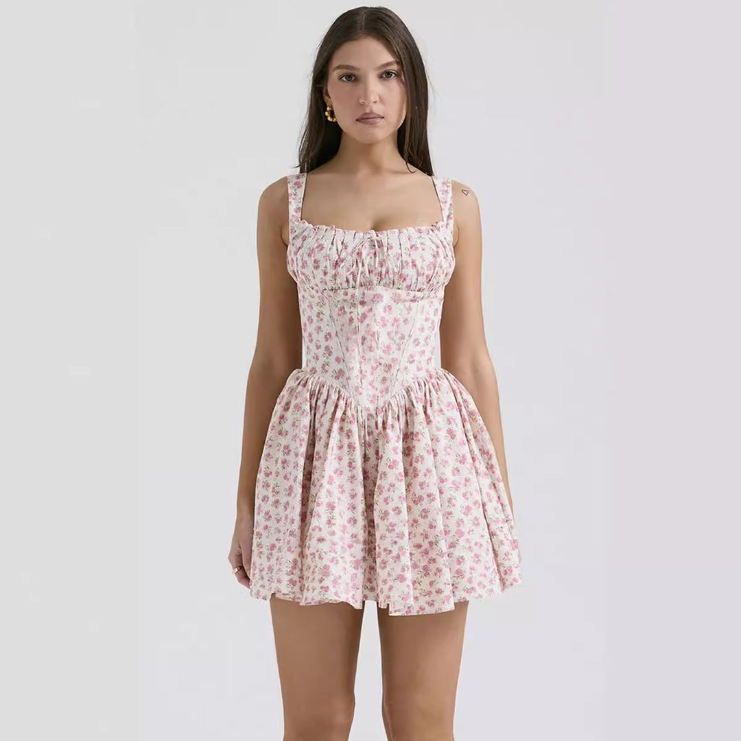 Robe Mini d'Été pour Femmes avec Accents Floraux et Corps Froncé Levoire