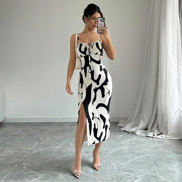 Robe maxi femme avec design drapé élégant et fente sur le côté Levoire